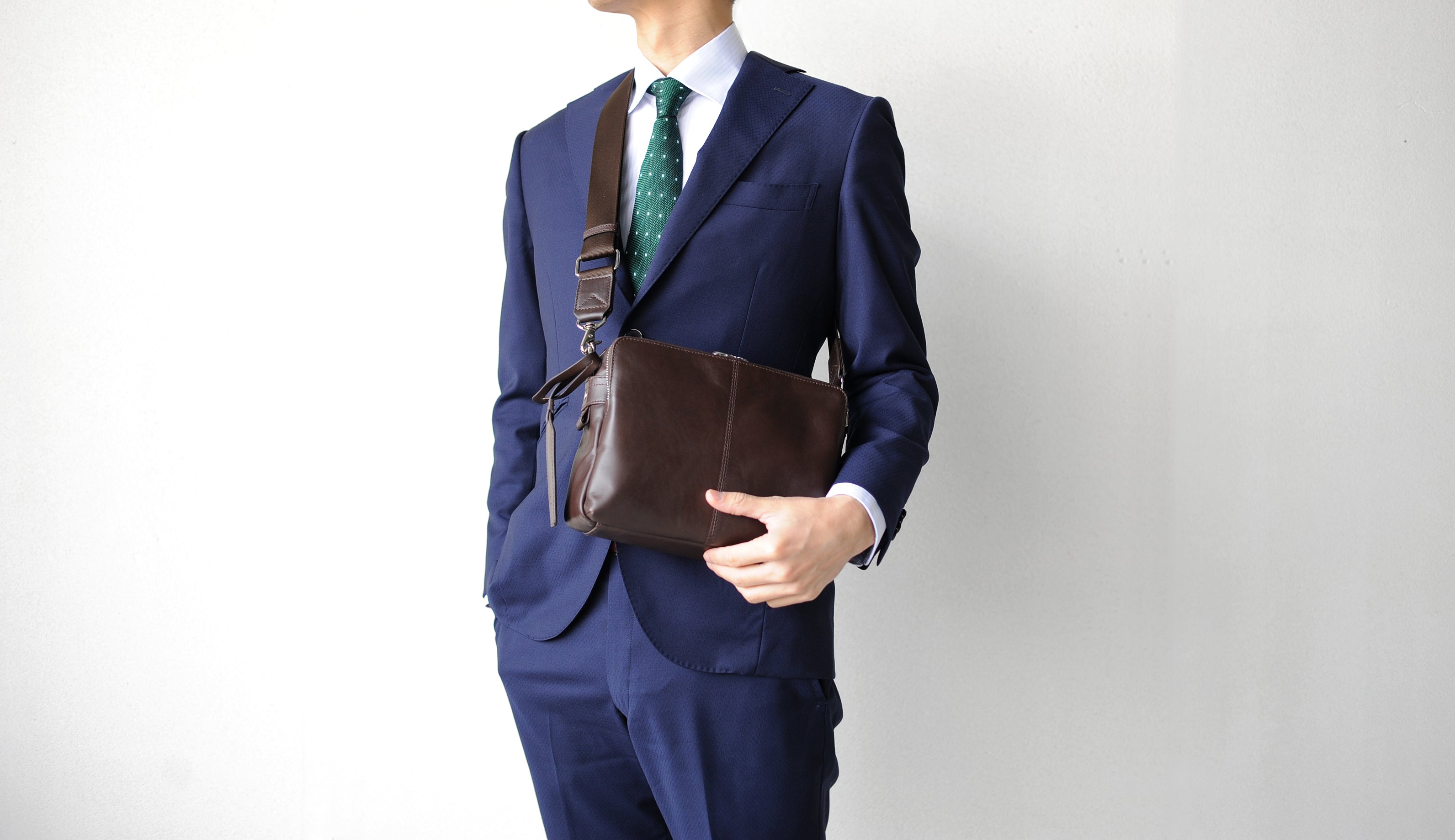 JOYA ショルダーバッグ 本革 メンズ ボックス型 ヌメ革 レザー
